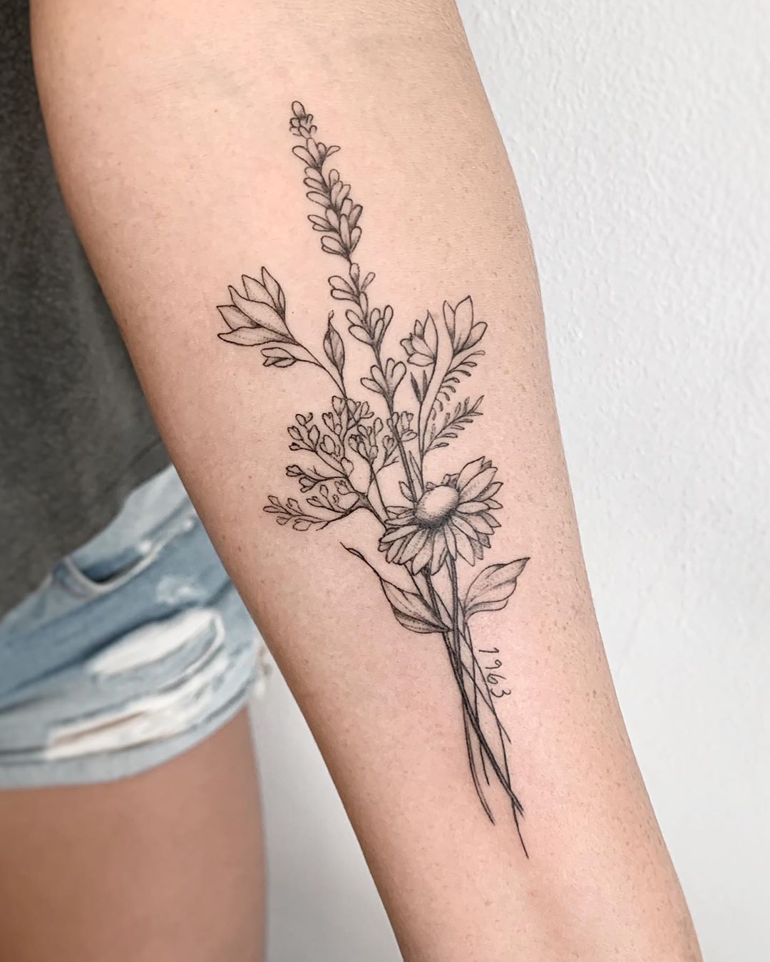 10 Best Flower Bouquet Tattoo Ideas You Have To See To Believe