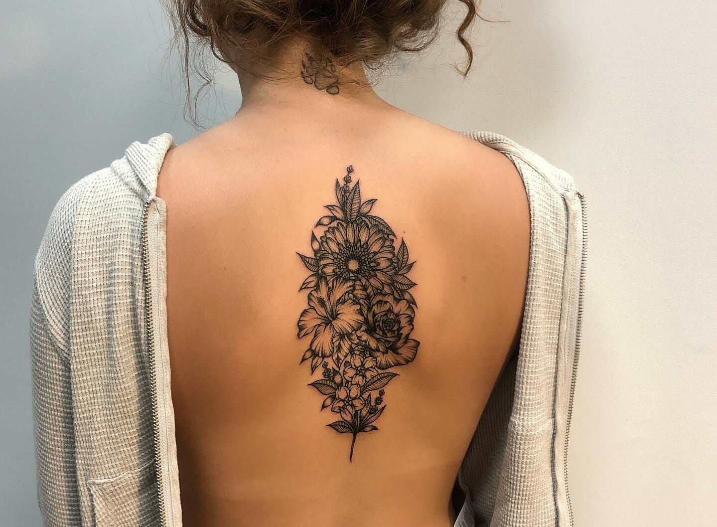 11 Flower Spine Tattoo Ideas That Will Blow Your Mind