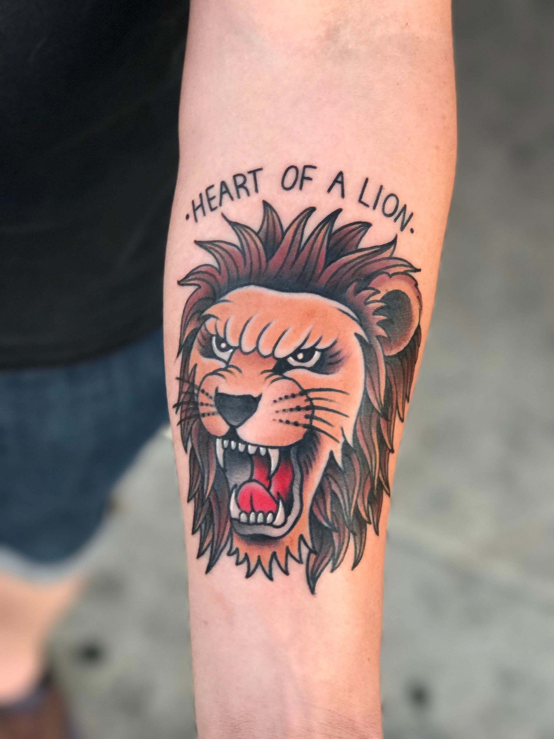 12 American Tattoo Ideas Traditional Lion Tattoo Designs Petpress