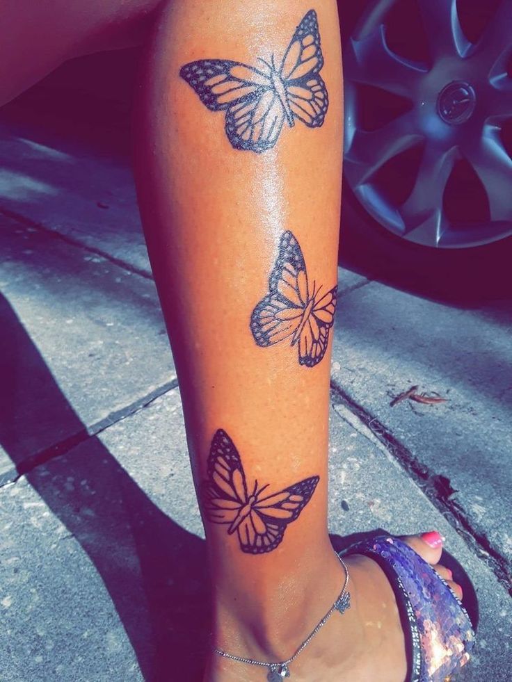 20 Beautiful Leg Tattoo Ideas For Women Mom S Got The Stuff