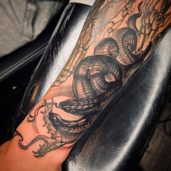 20 Double Snake Tattoo