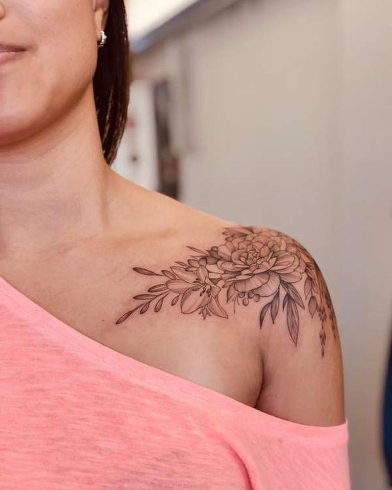 25 Cool Collar Bone Tattoos