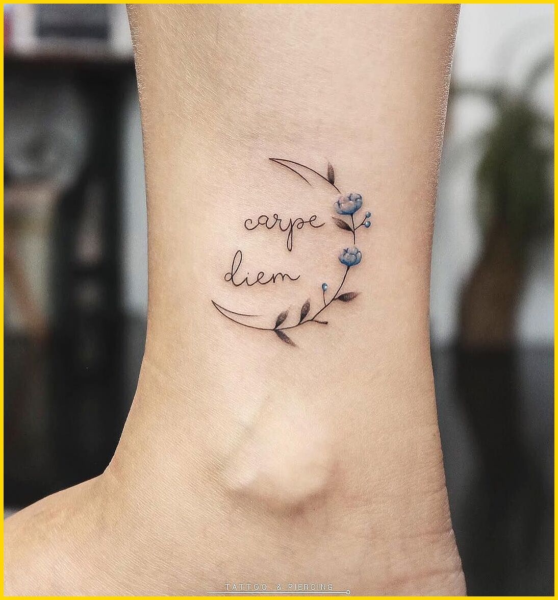 27 Cute And Small Tattoo Ideas For Women Mom S Got The Stuff