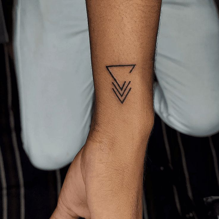 32 Small Wrist Tattoos That Speak Volumes