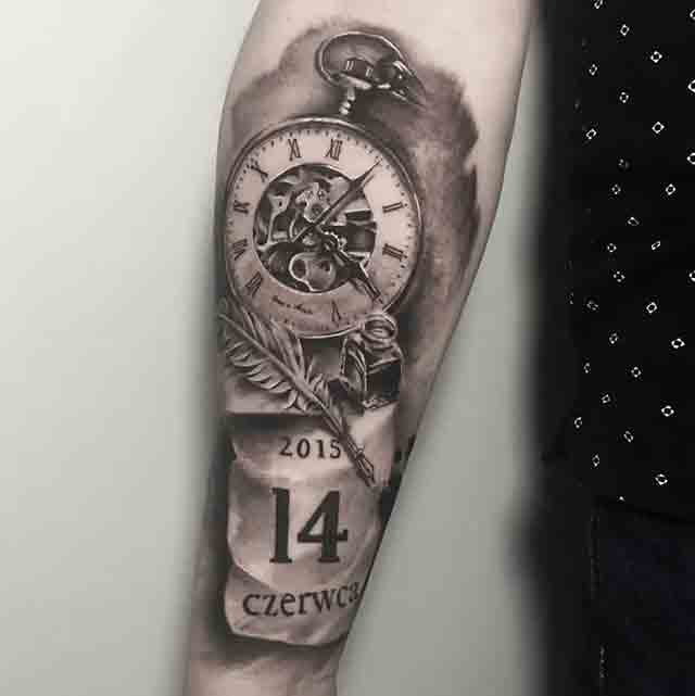 40 Best Clock Tattoos For Men Meaning The Trend Spotter