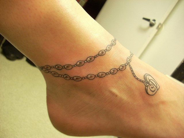 45 Anklet Tattoos With Beautiful And Diversifying Meanings Tattoos