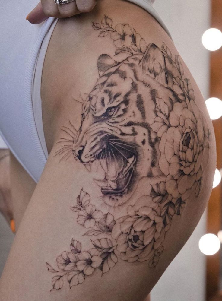 50 Chic Sexy Hip Tattoos For Women Kickass Things Hip Tattoos