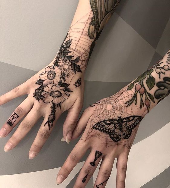 50 Small Hand Tattoo Ideas From Cute To Edgy Small Hand Tattoos Hand Tattoos For Women Cute