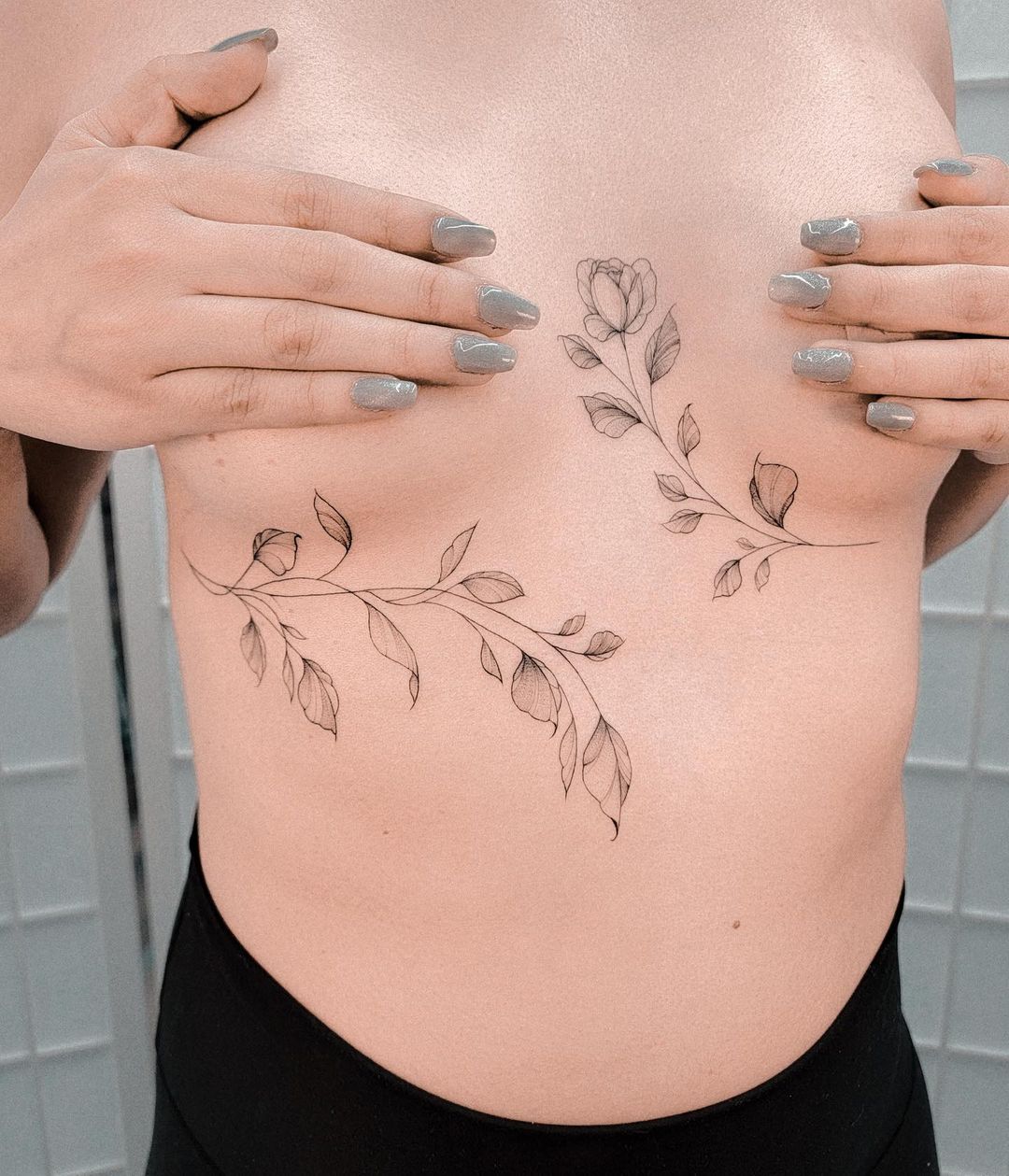 60 Beautiful Chest Tattoos For Women