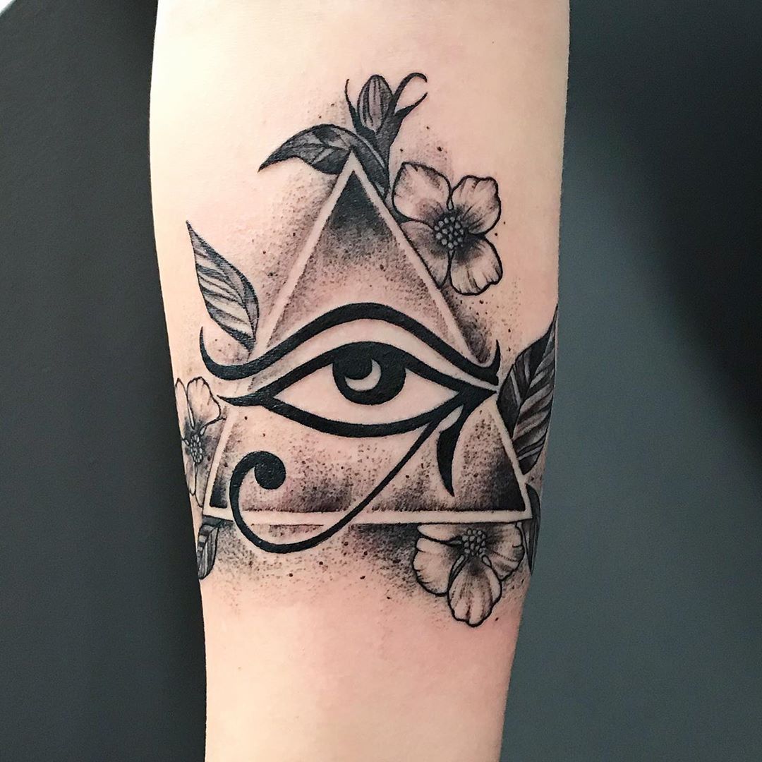 All Seeing Eye Tattoo: Design Inspiration and Meaning