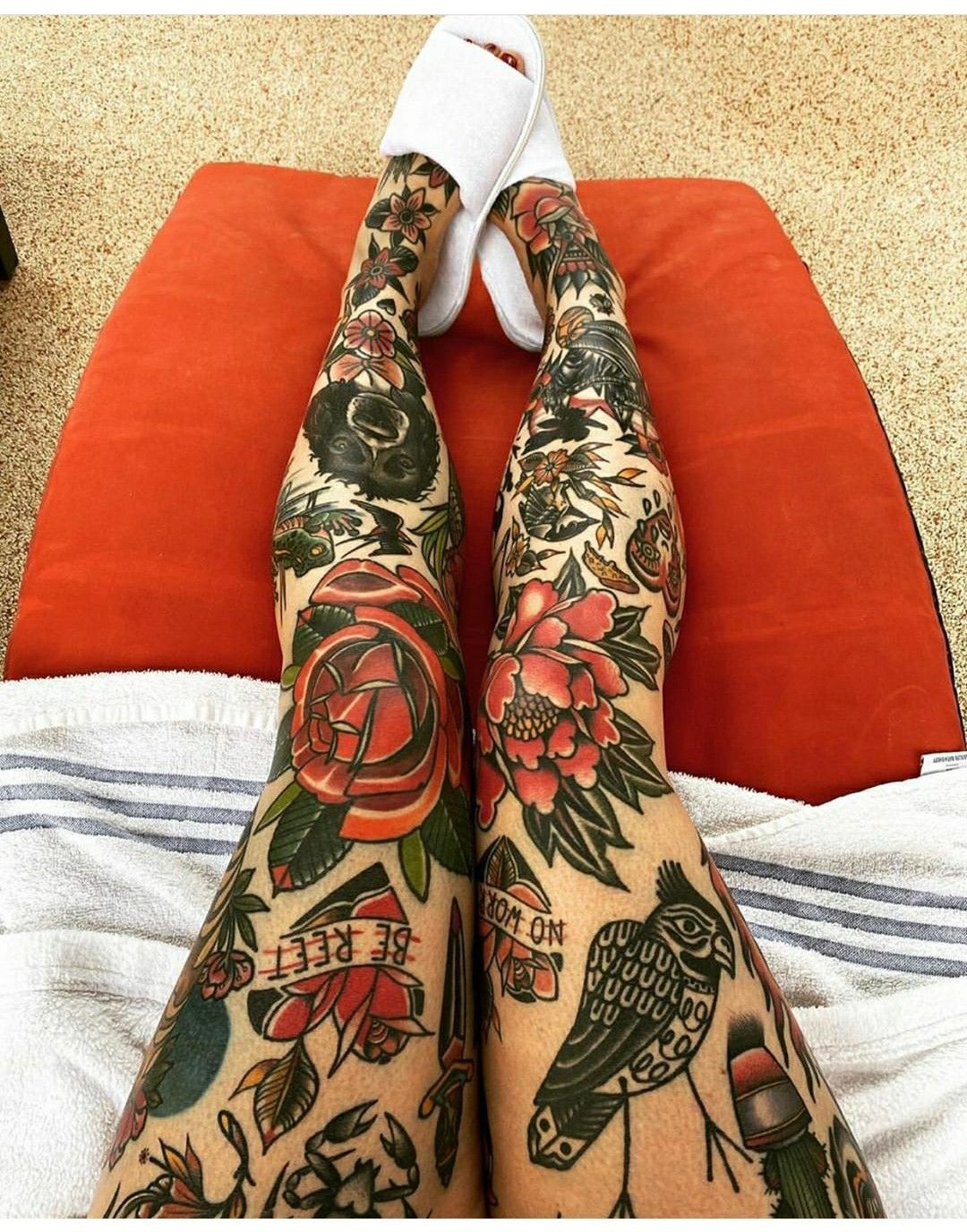 7 Iconic American Traditional Leg Tattoo Designs