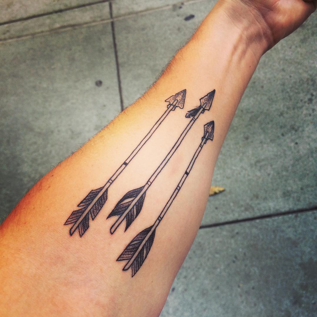 Arrow Tattoo Meaning Symbolism And Designs