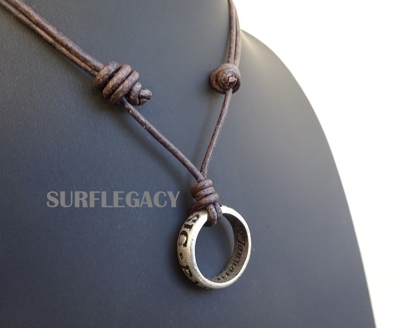 Best Uncharted Sic Parvis Magna Ring Necklace Replica