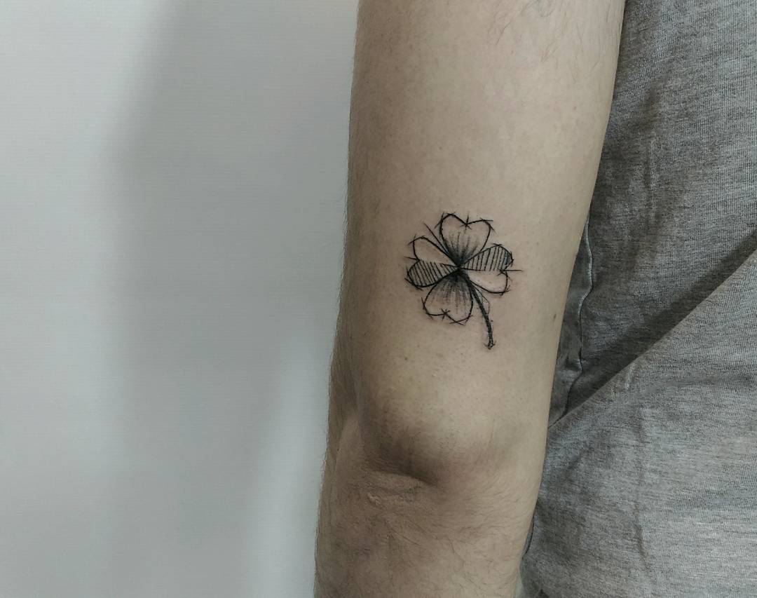 Black Four Leaf Clover Tattoo: Unique Ink Ideas