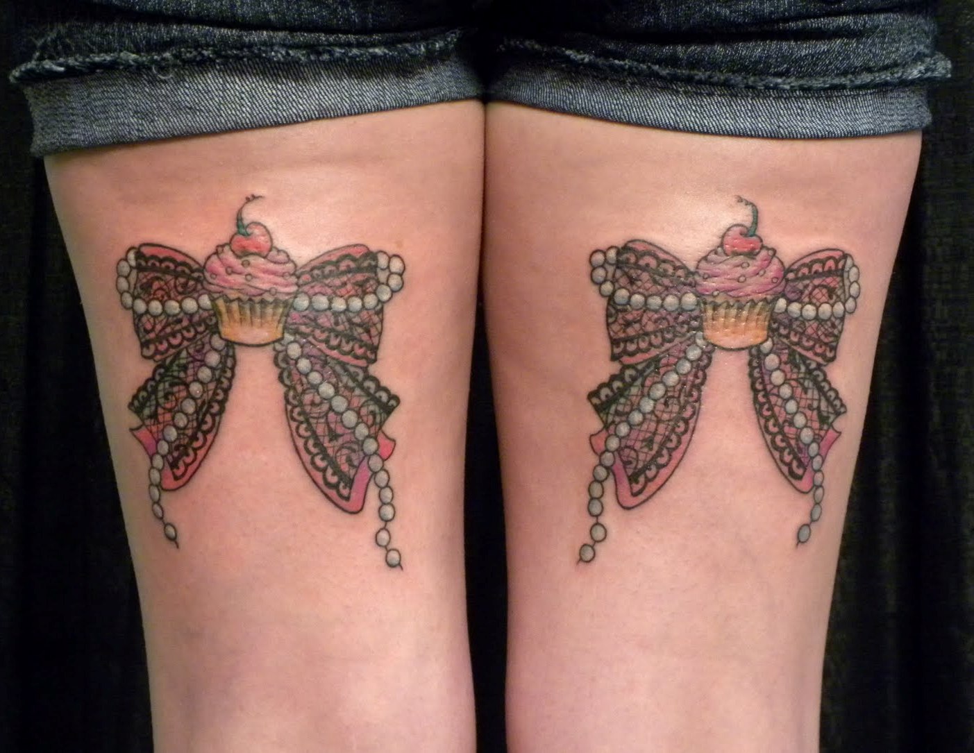 5 Stunning Bow Tattoo Designs for Your Legs