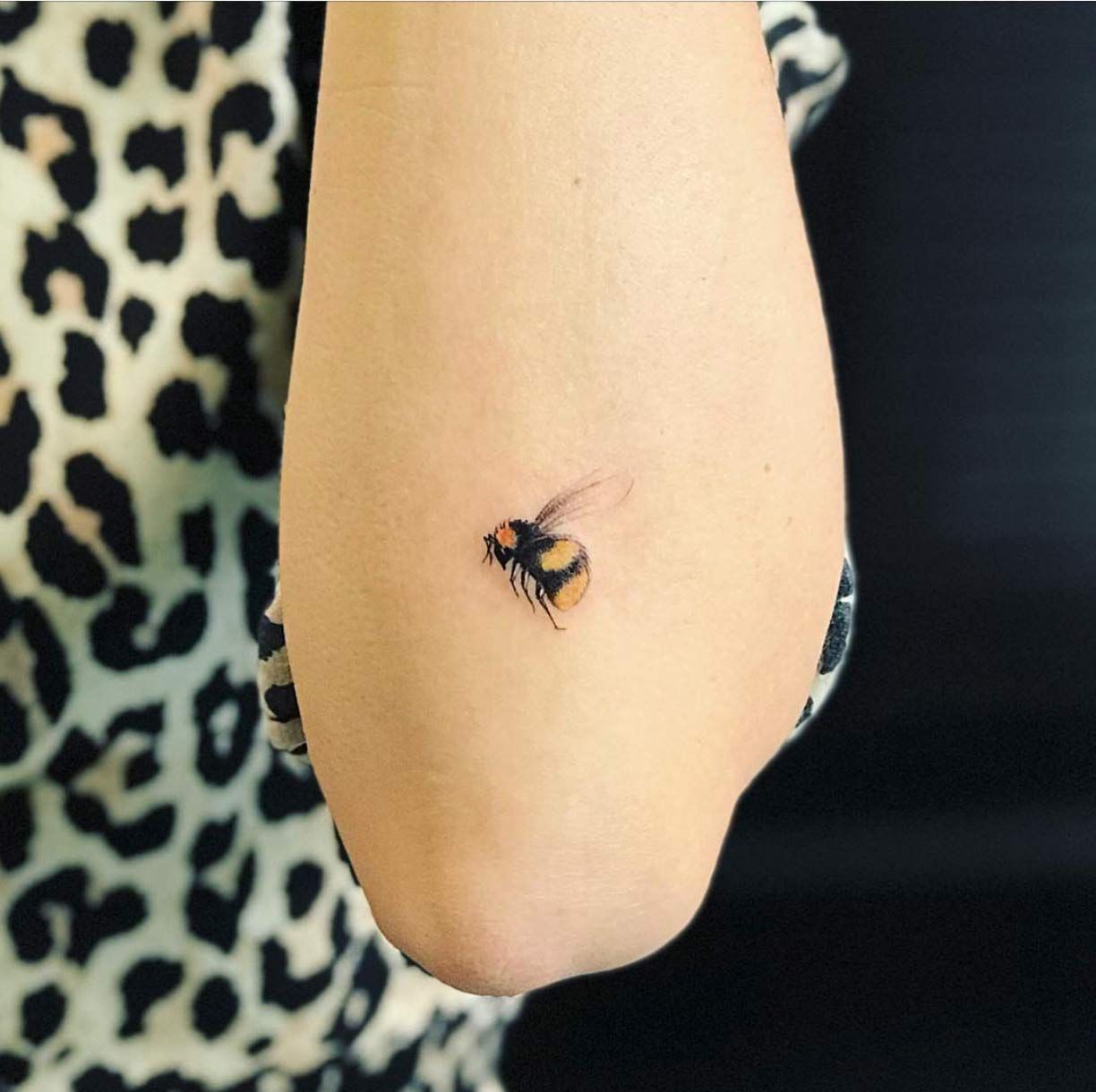 10 Buzz-Worthy Bumble Bee Tattoo Design Ideas