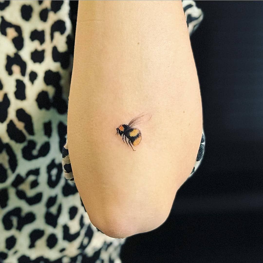 Cute Bumble Bee Tattoos