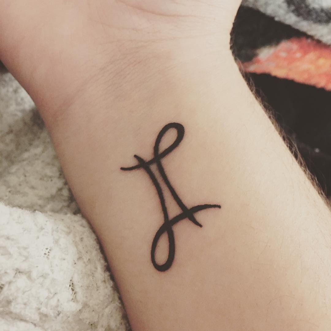 Adorable Gemini Tattoo Ideas to Celebrate Your Sign