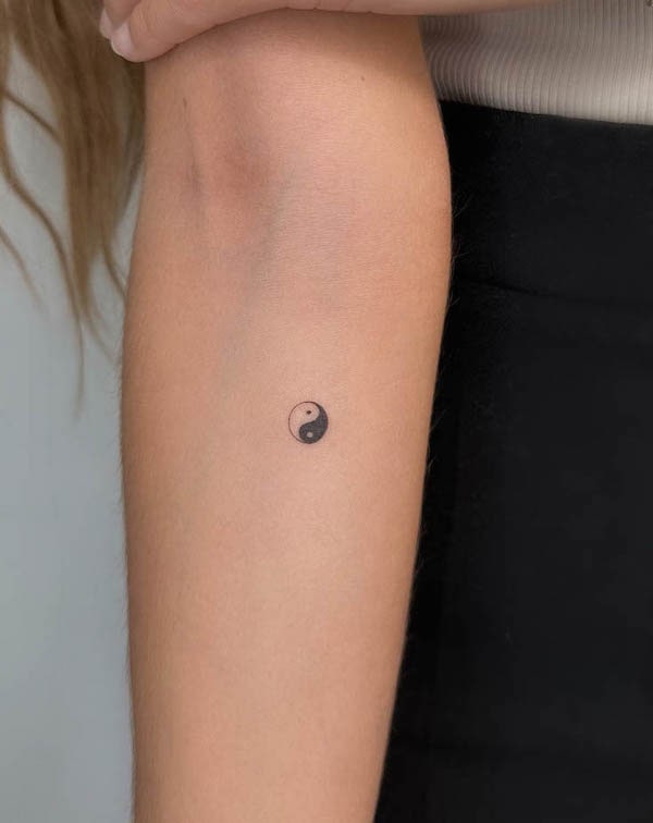 Find Out What These 27 Harmonious Yin Yang Tattoos Mean For Inner