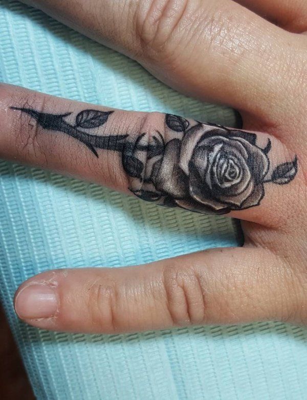 5 Ways to Conceal Tattoos with Finger Cover Up