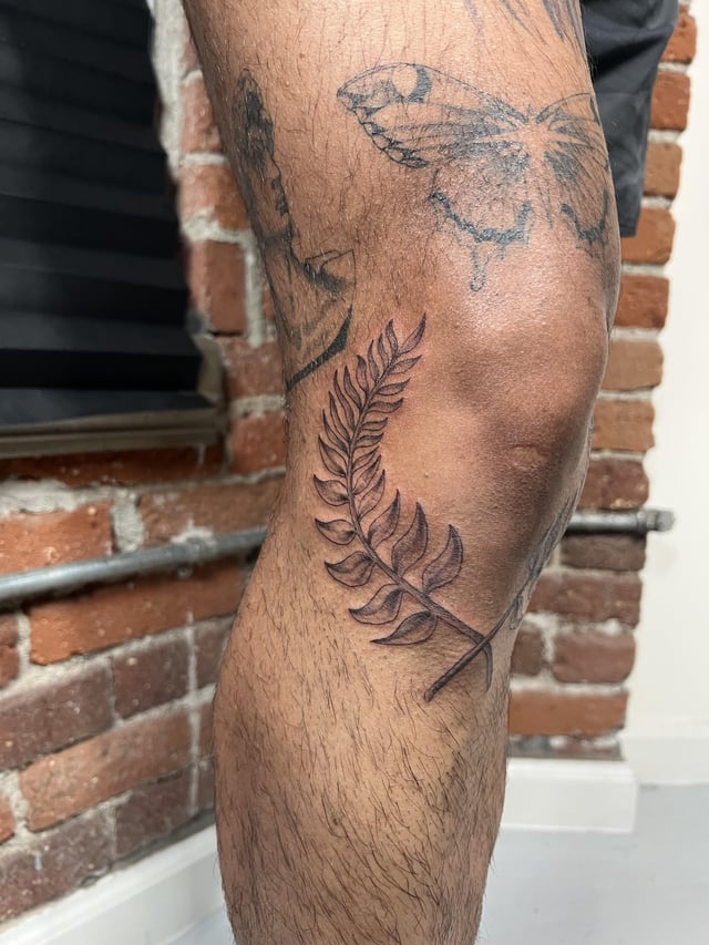 First Knee Tattoo R Tattooartists