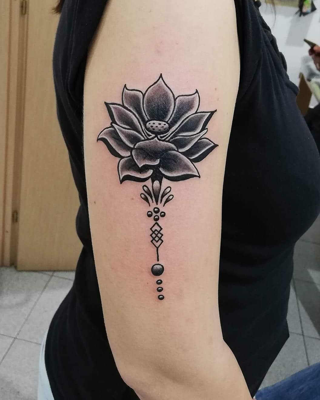 7 Stunning Flor de Loto Tattoo Designs