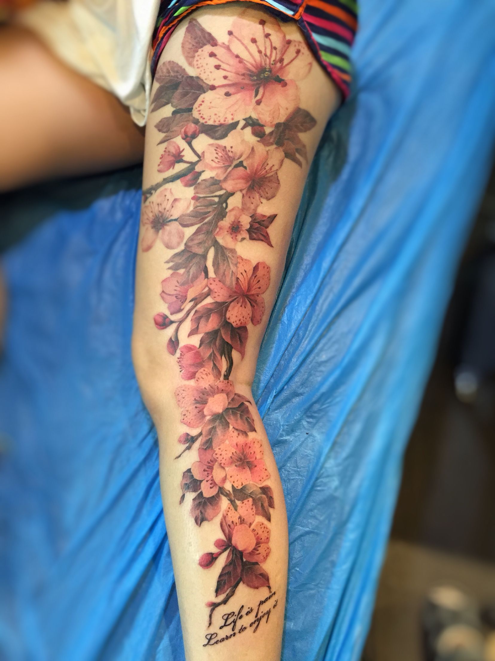 10 Stunning Flower and Vine Tattoo Designs for 2023