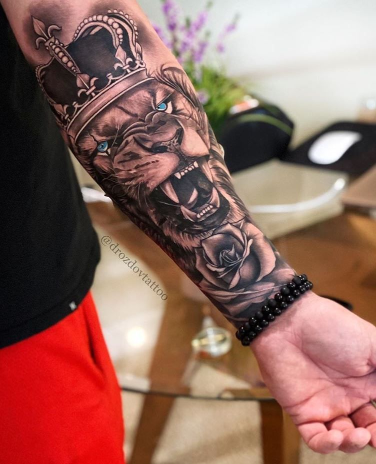 5 Stunning Half Sleeve Lion Tattoo Ideas