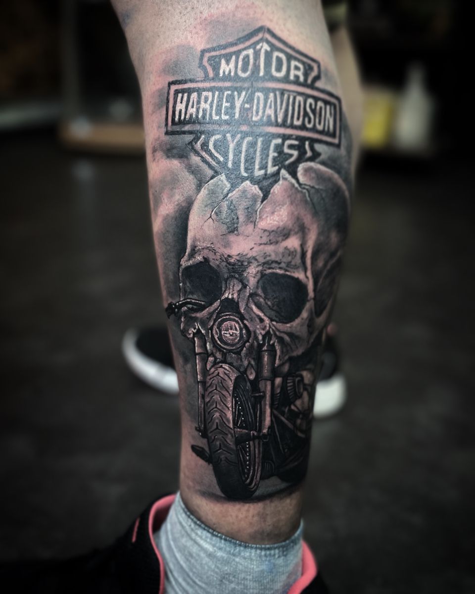 Harley Davidson Tattoo Takker Art Instagram Harley Davidson Tattoos Harley Tattoos Back Of