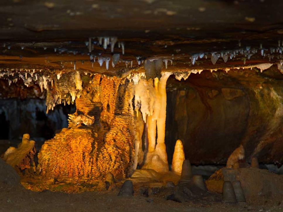 Incredible Us Caves And Caverns Outdoors And Adventure Travel