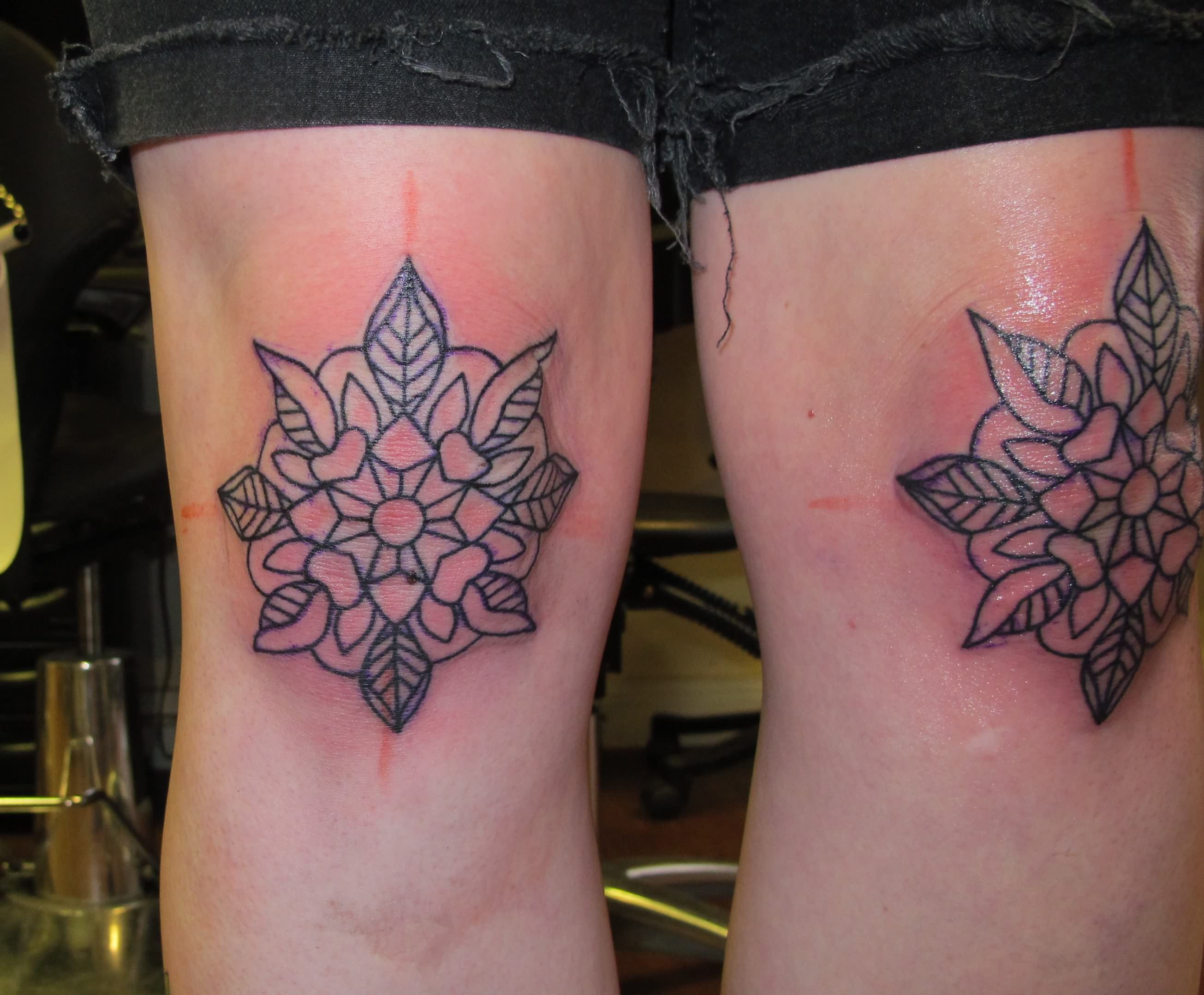 Knee Tattoo Ideas 2 Tatoeage Idee N Knie Tattoo Tatoeage