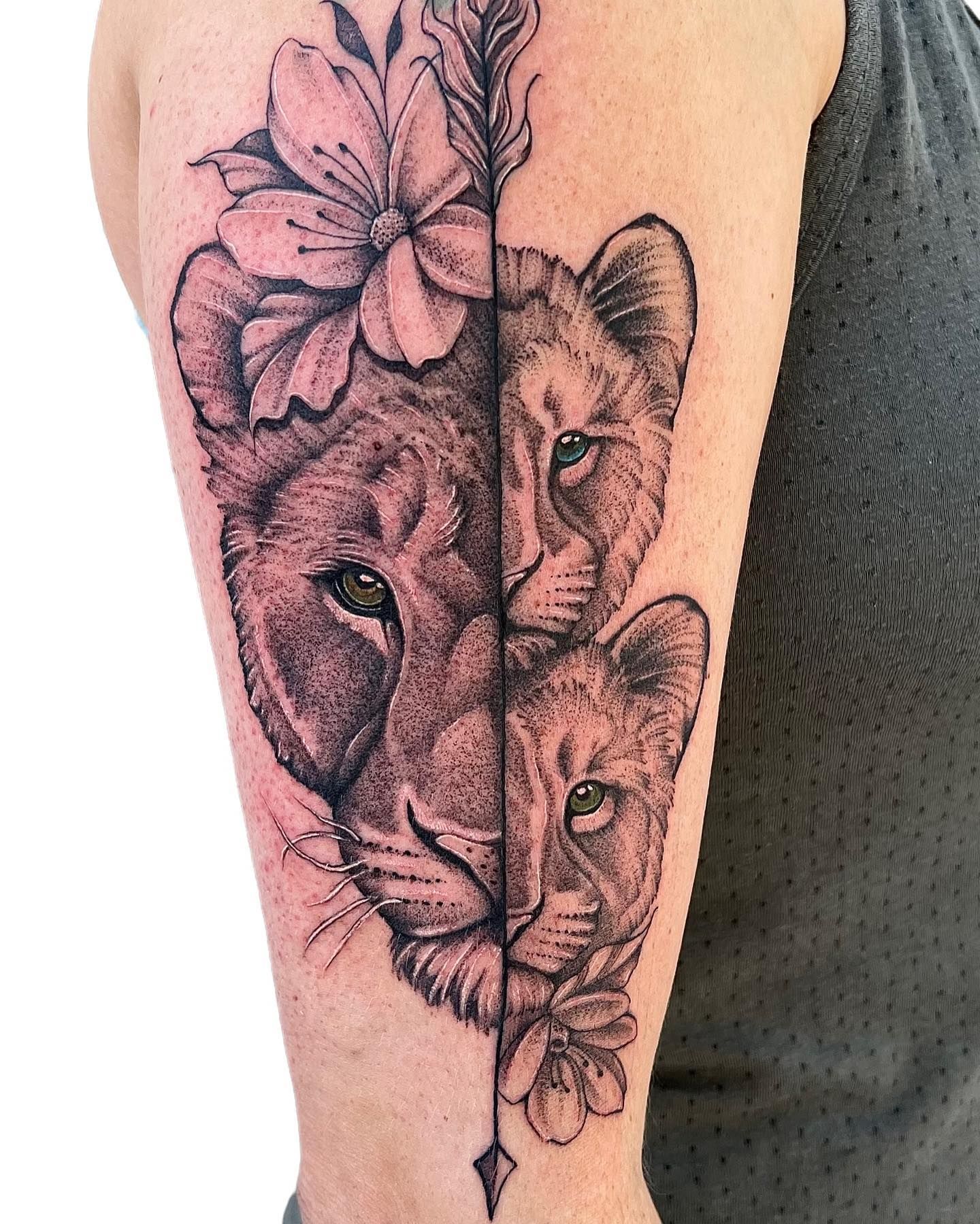 Lioness And Cubs Tattoo Lioness And Cub Tattoo Big Cat Tattoo