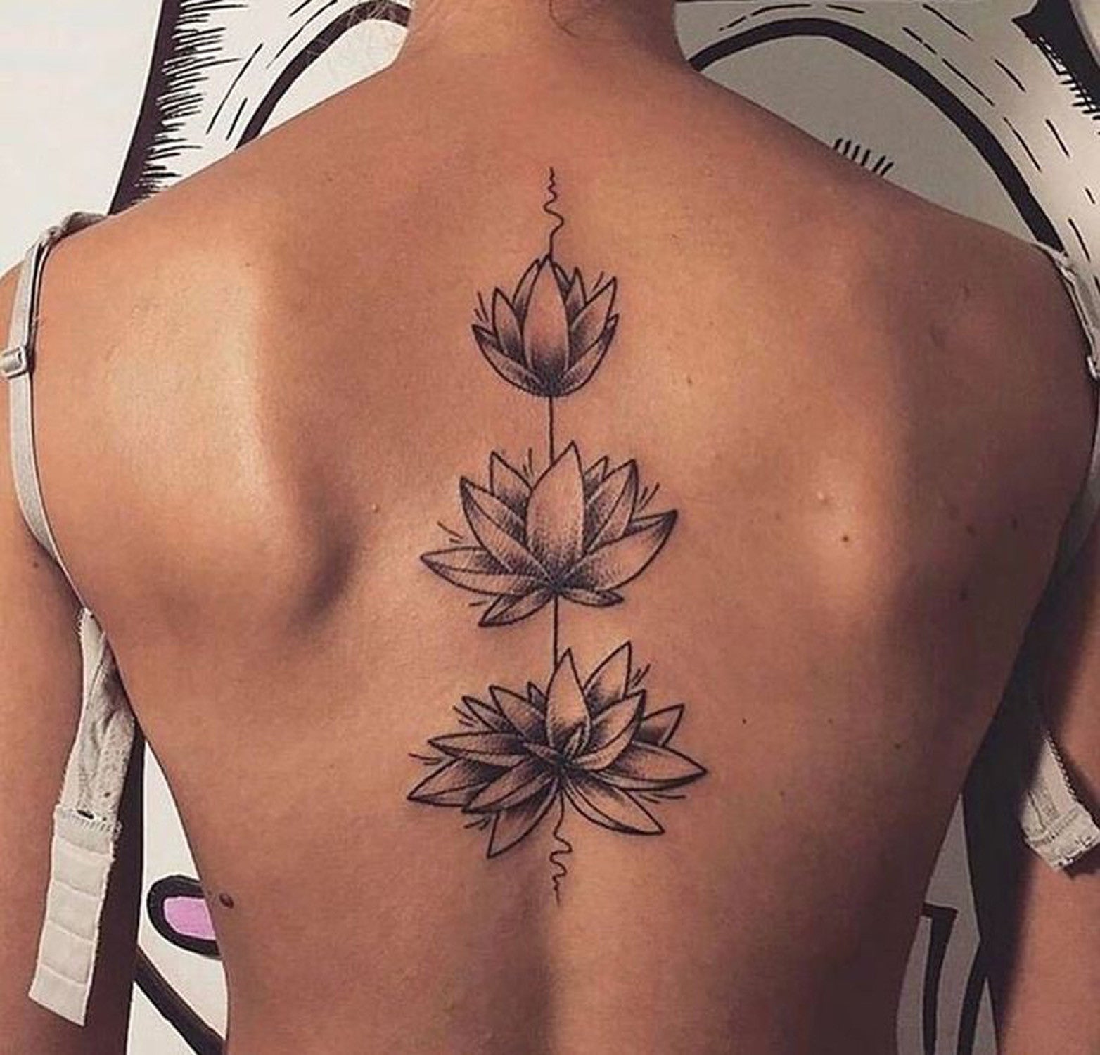 5 Stunning Lotus Flower Tattoo Designs for Women