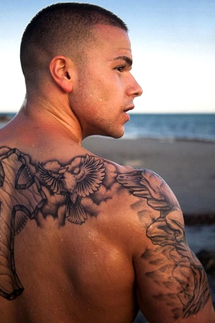 50 Stunning Mens Shoulder Blade Tattoo Designs