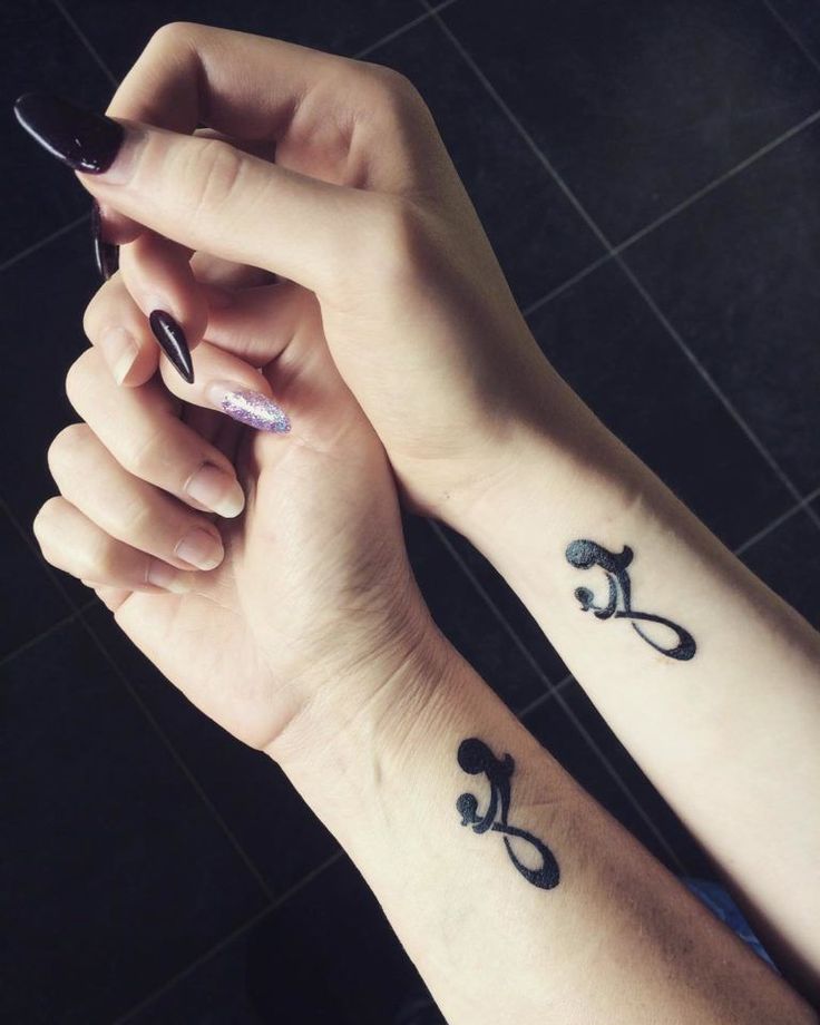 20 Heartwarming Mother-Daughter Matching Tattoo Designs