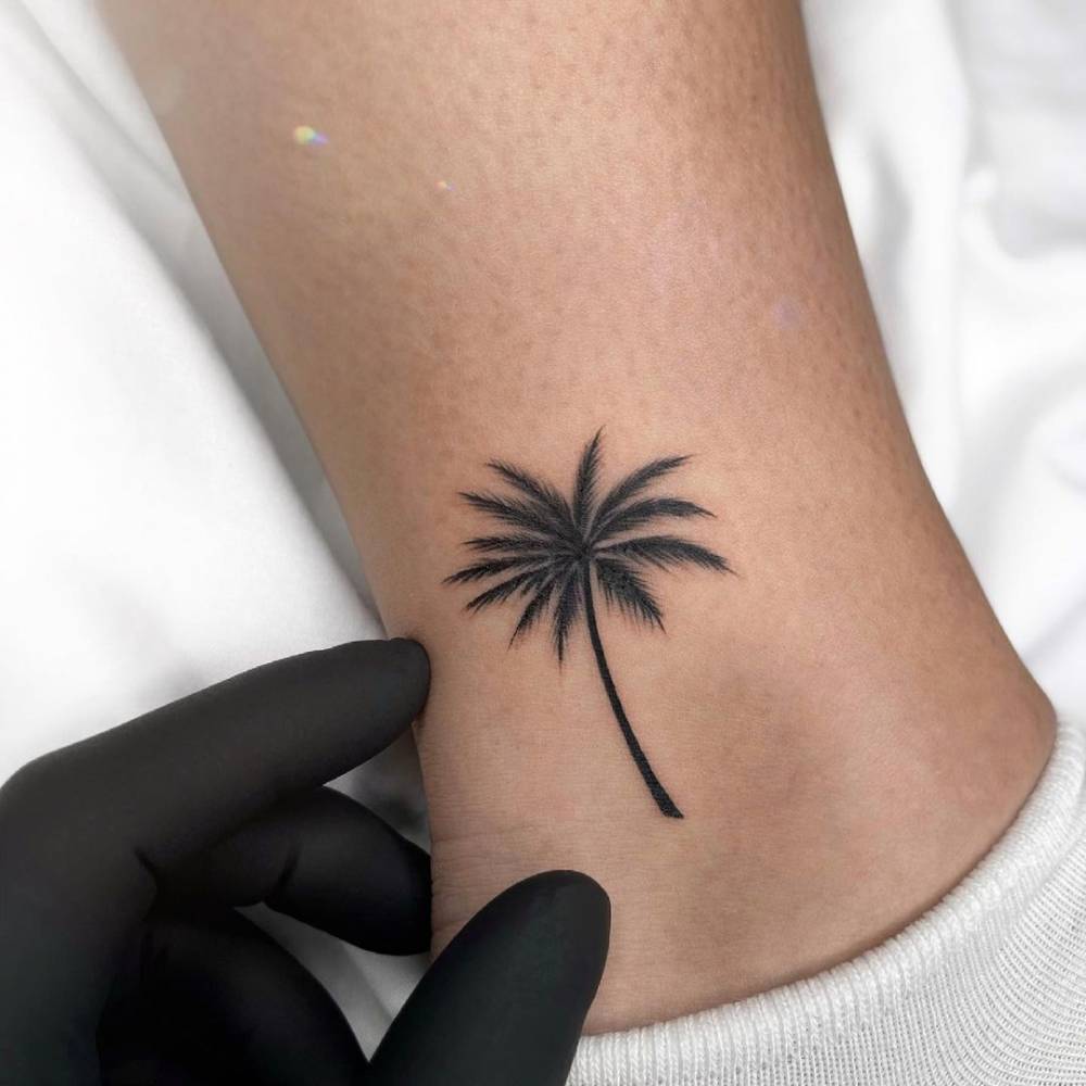 Palm Tree Tattoo On The Right Ankle Palm Tree Tattoo Ankle Tree