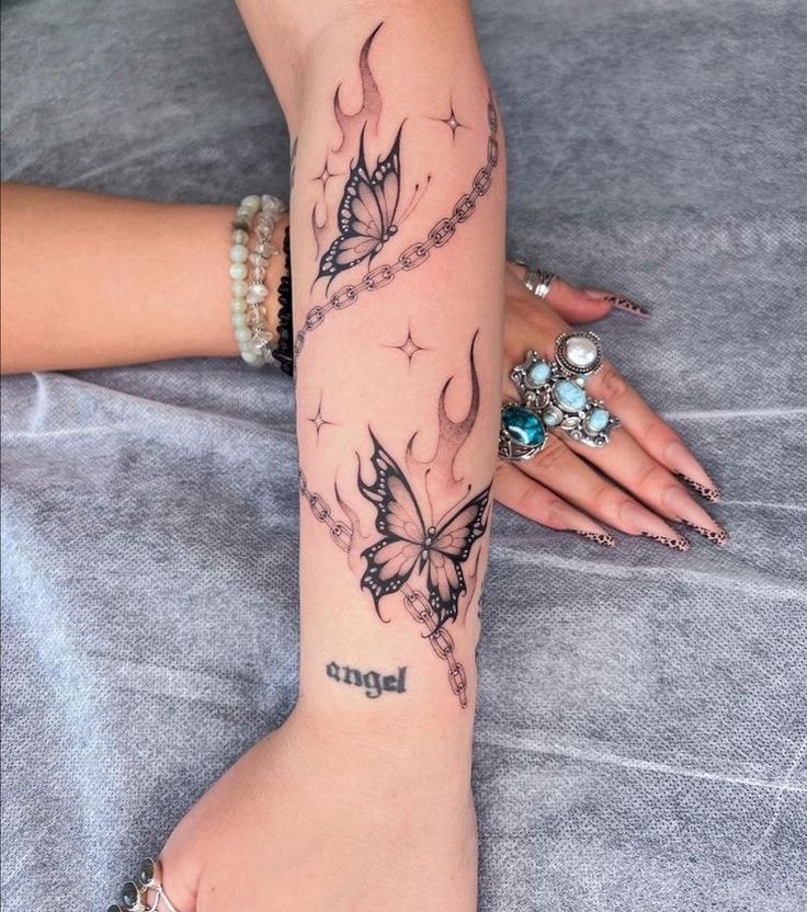 Pin By Aubrie Elizabeth On Yatted With Images Hip Tattoos Women Small Tattoos Small Hip