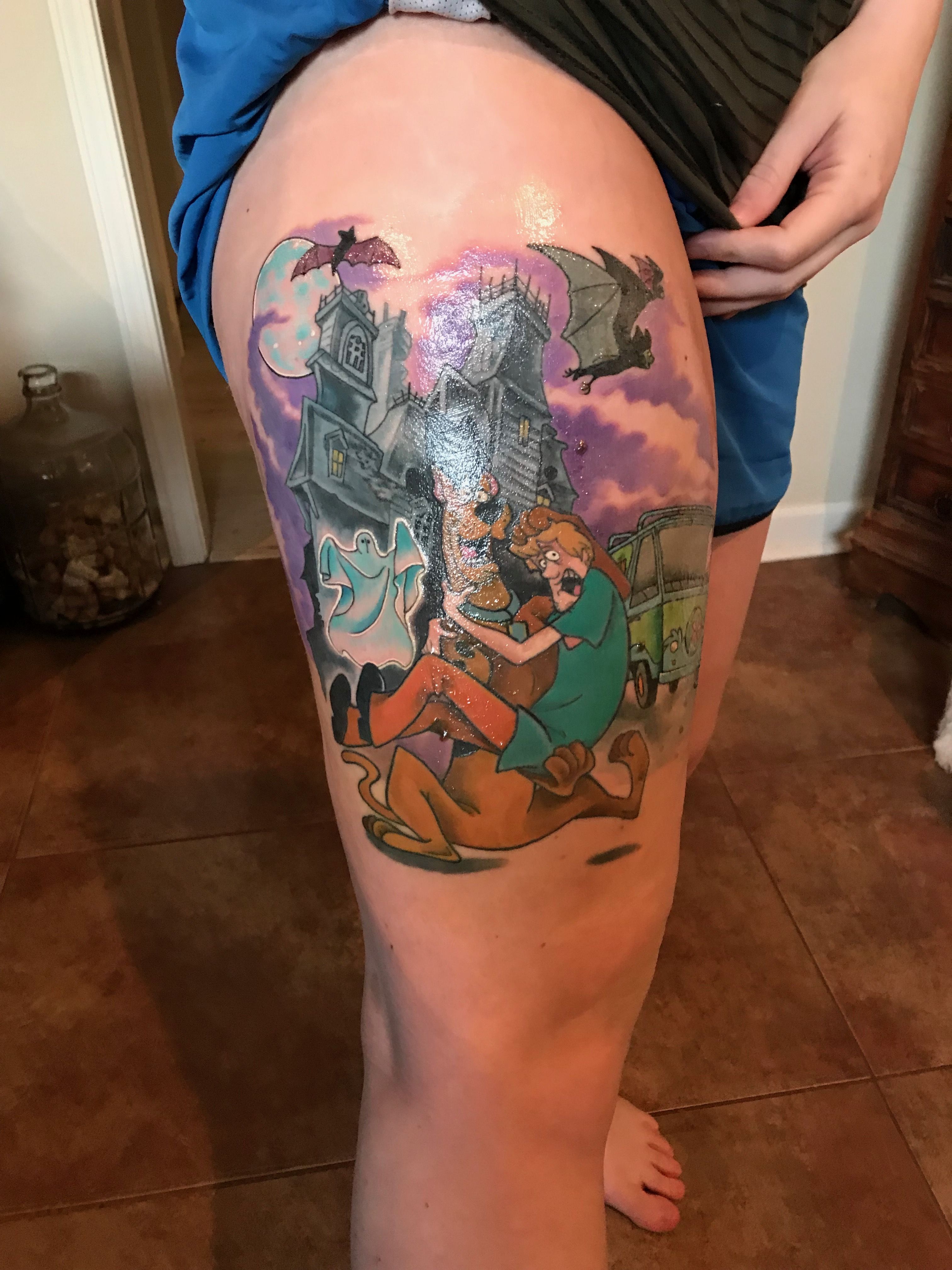 Pin By Hantivity On Tattoos Colorful Sleeve Tattoos Scooby Doo