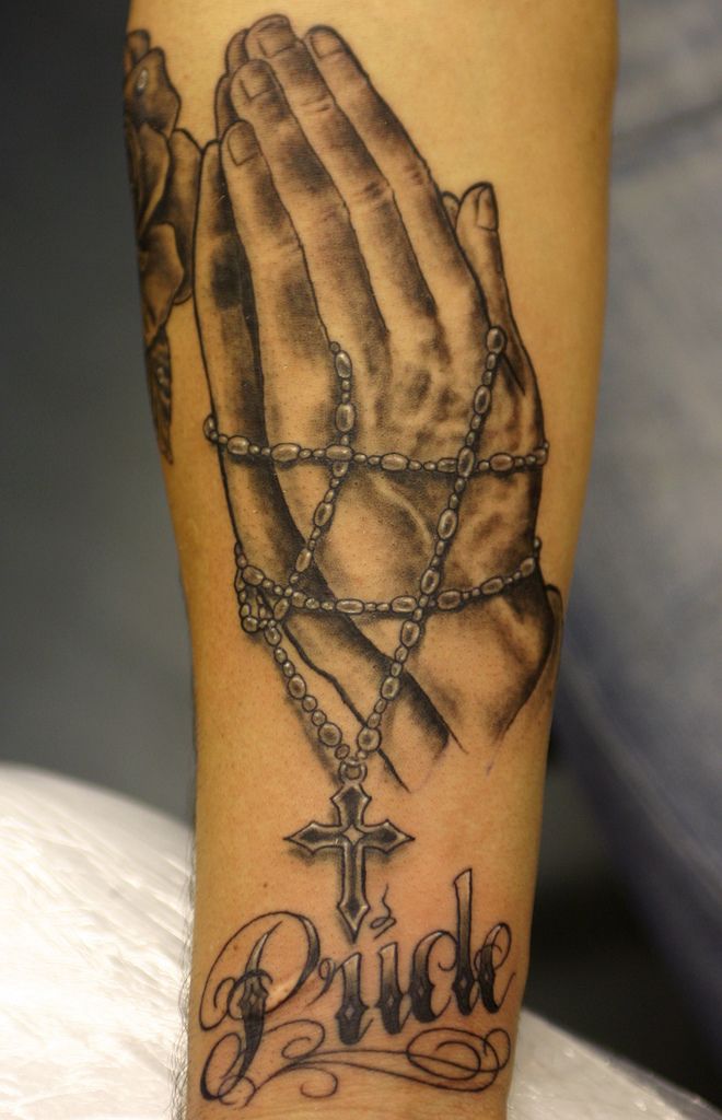 Rosary Beads And Praying Hands Tattoo Praying Hands Tattoo Design