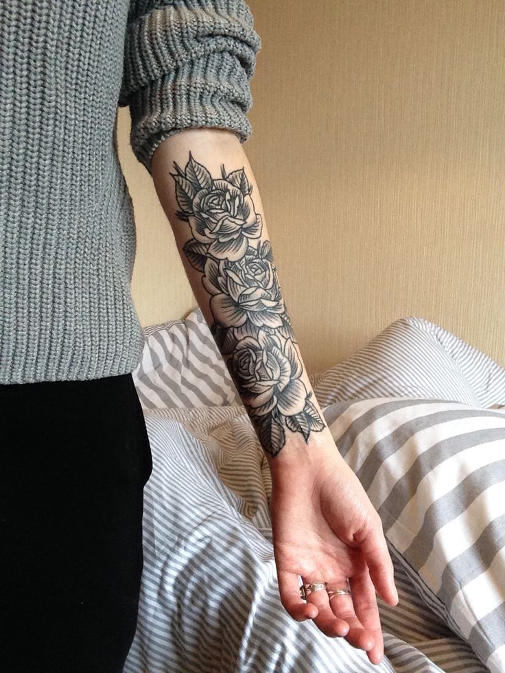 5 Stunning Rose Tattoo Ideas for Forearms