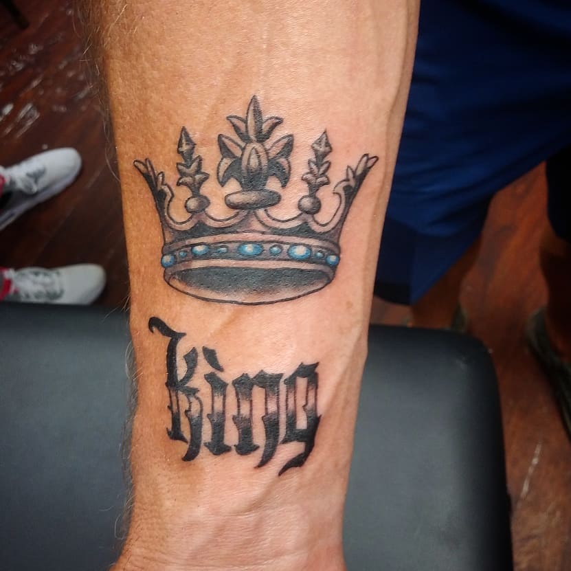 Share 94 About Royalty King Tattoos Super Hot In Daotaonec