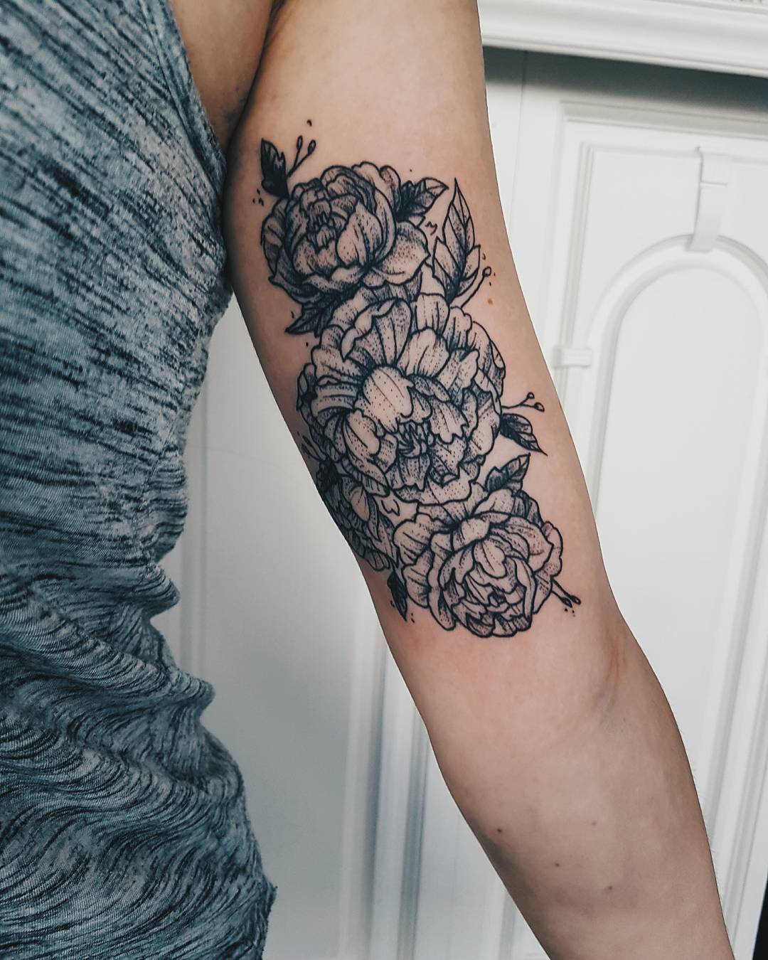 20 Stunning Inner Bicep Tattoo Designs for Inspiration