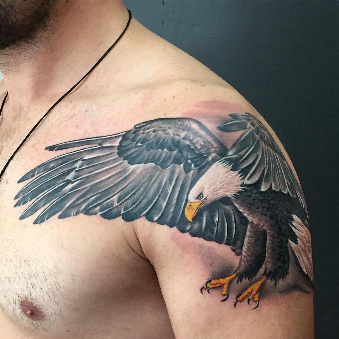 5 Stunning Designs for Your Eagle Wings Tattoo