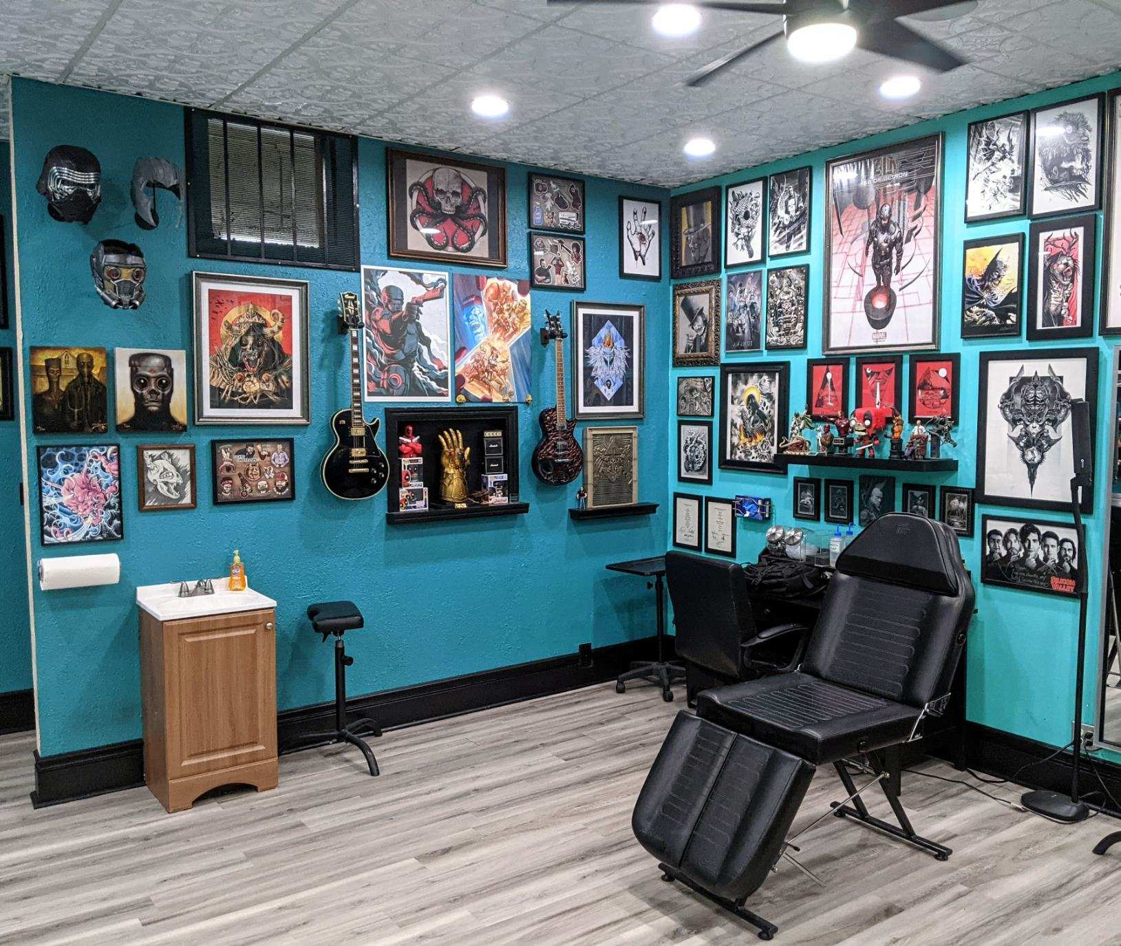 Tattoo Parlor Wallpaperxy Com Tattoo Shop Tattoo Shop Decor