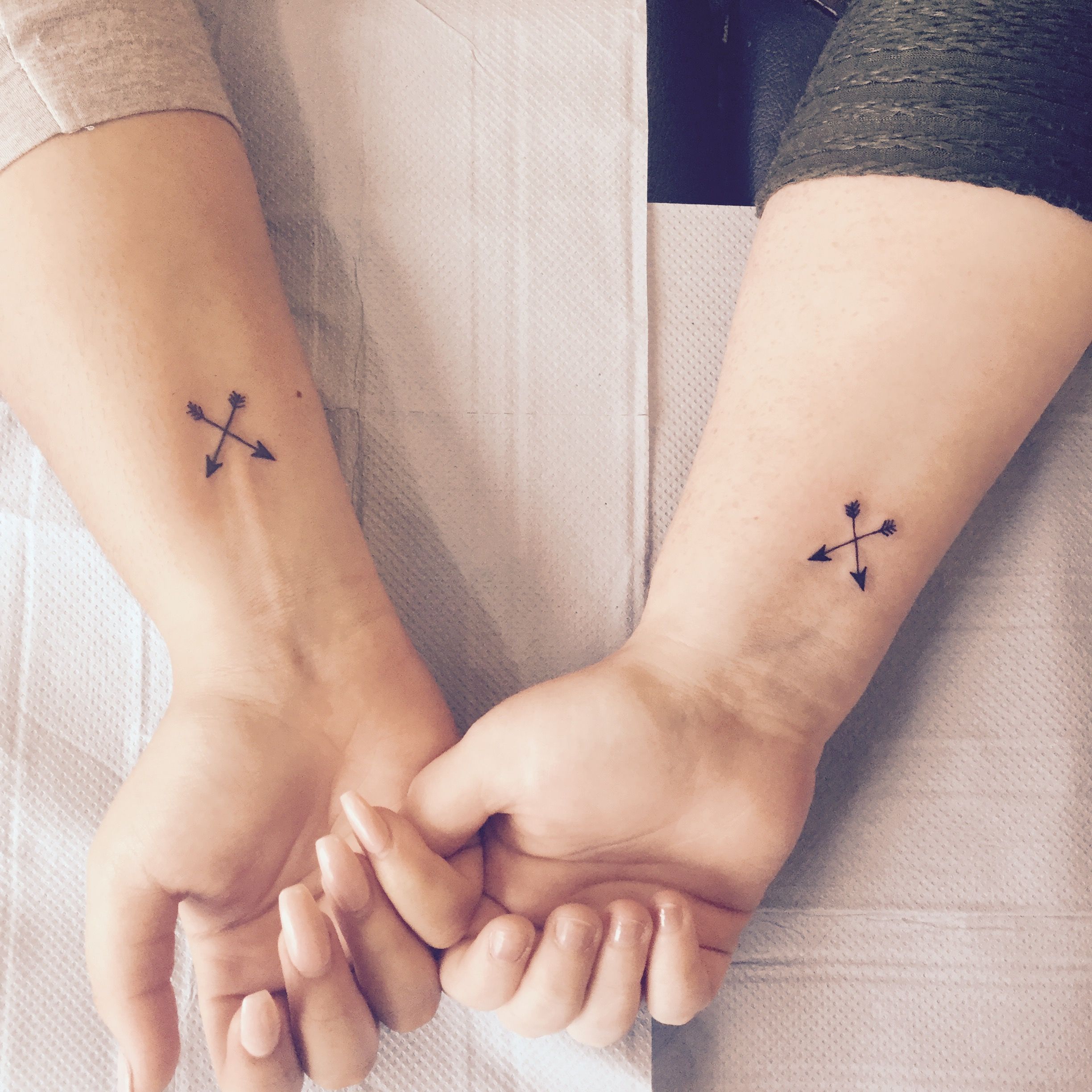 Too Cute Besties Tattoos Bff Friendship Goals Done Today At Oxford